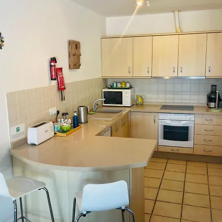 Βίλα With Private Pool, Mountain And Sea Views